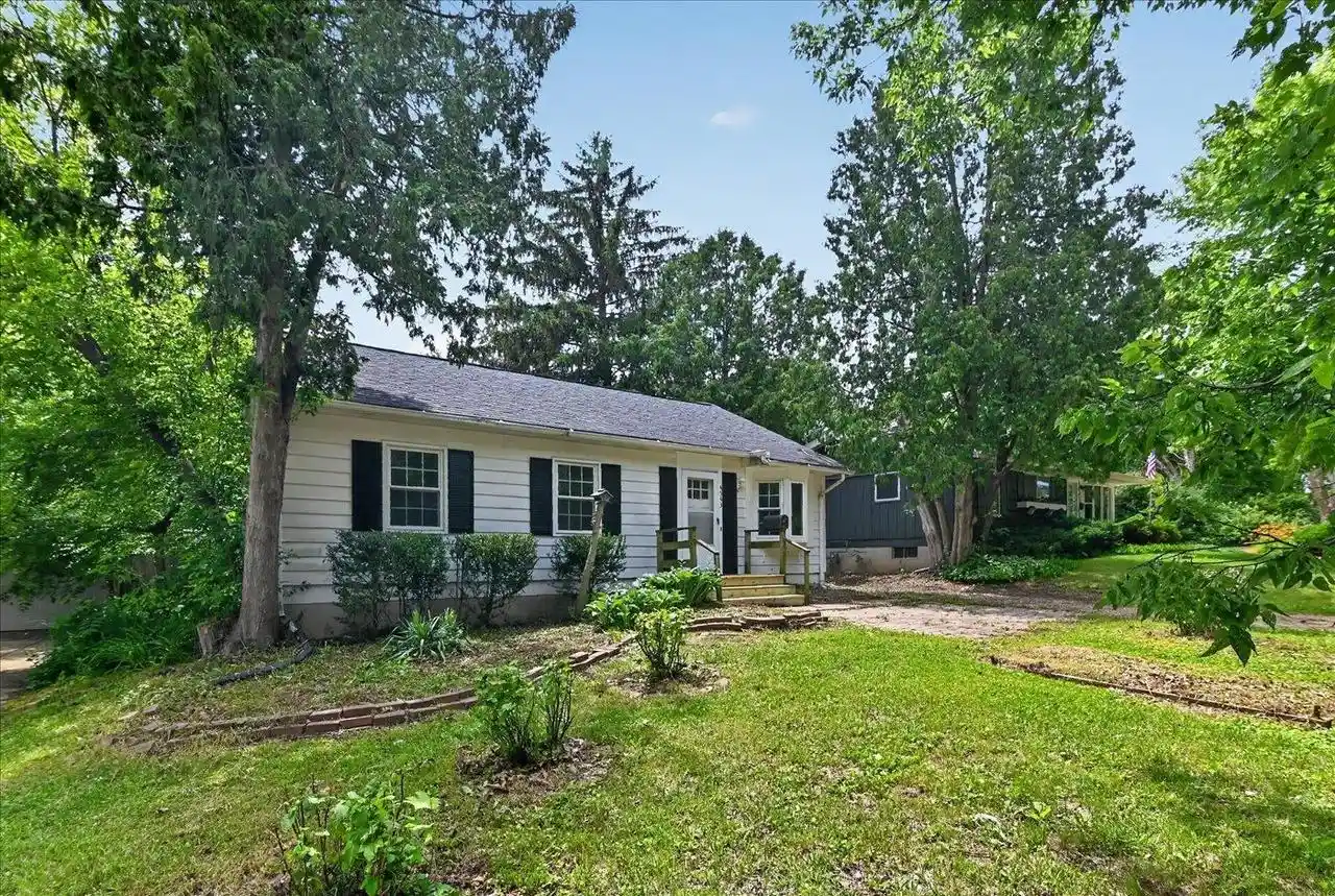 1st image of 4345 Lilac Lane Lane, Madison, WI 53711 | MLS# 2026812