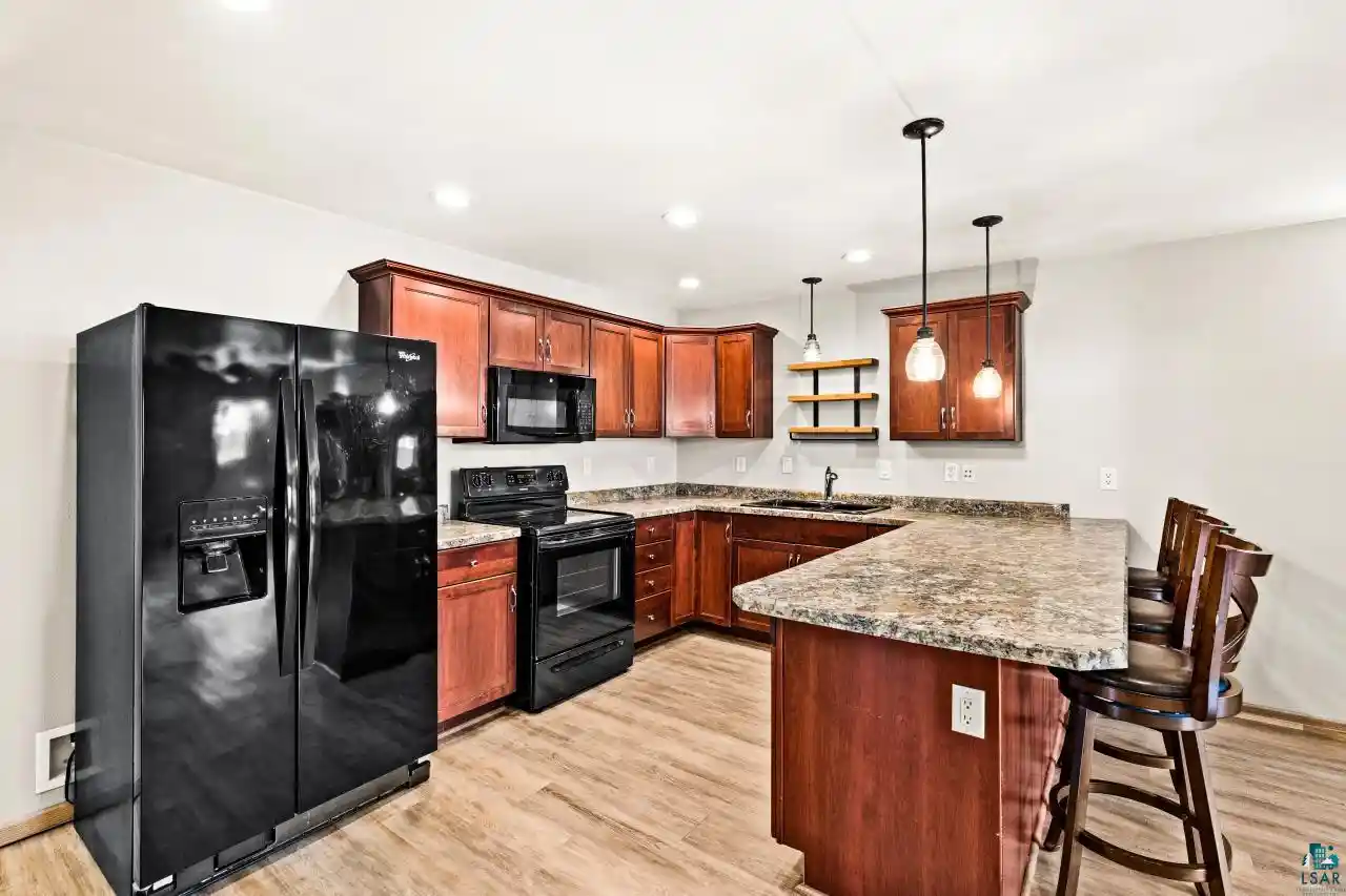 4th image of 2227 Bardon Ave Ave, Superior, WI 54880 | MLS# 6126369