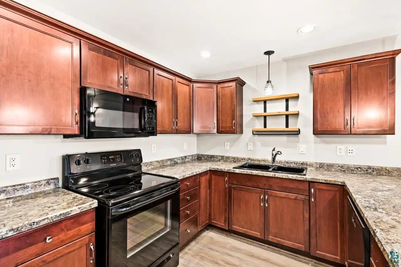 5th image of 2227 Bardon Ave Ave, Superior, WI 54880 | MLS# 6126369