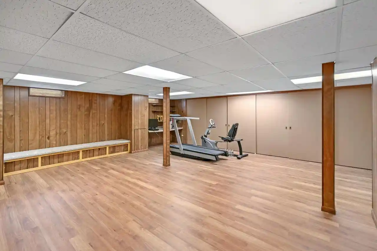 5th image of 9490 N Waverly Dr Dr, Bayside, WI 53217 | MLS# 1969251