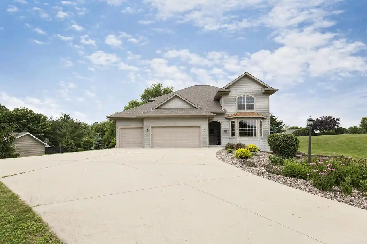 1st image of 1615 N Fairview Lane Lane, Fort Atkinson, WI 53538 | MLS# 1969254