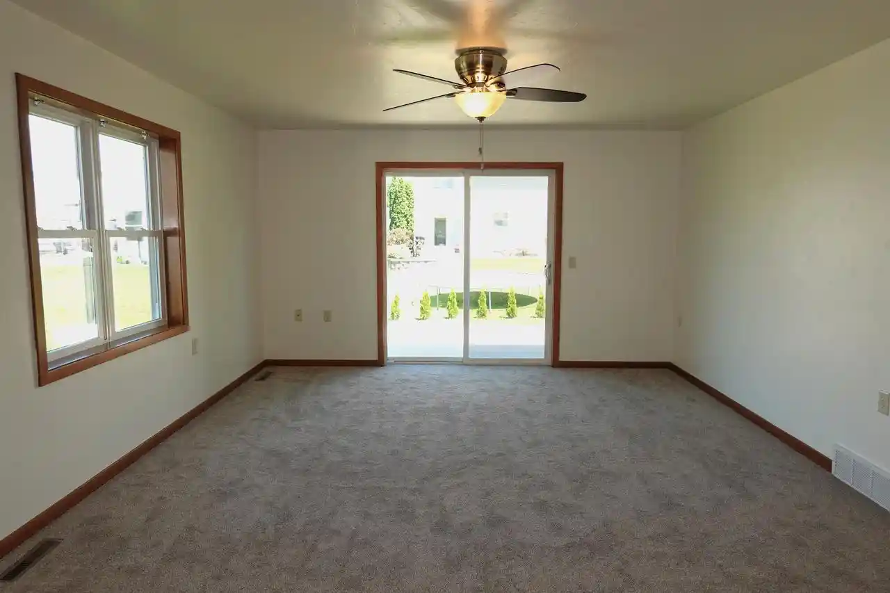 3rd image of 429 Greenbriar Avenue Avenue, Fond Du Lac, WI 54935 | MLS# 50328212