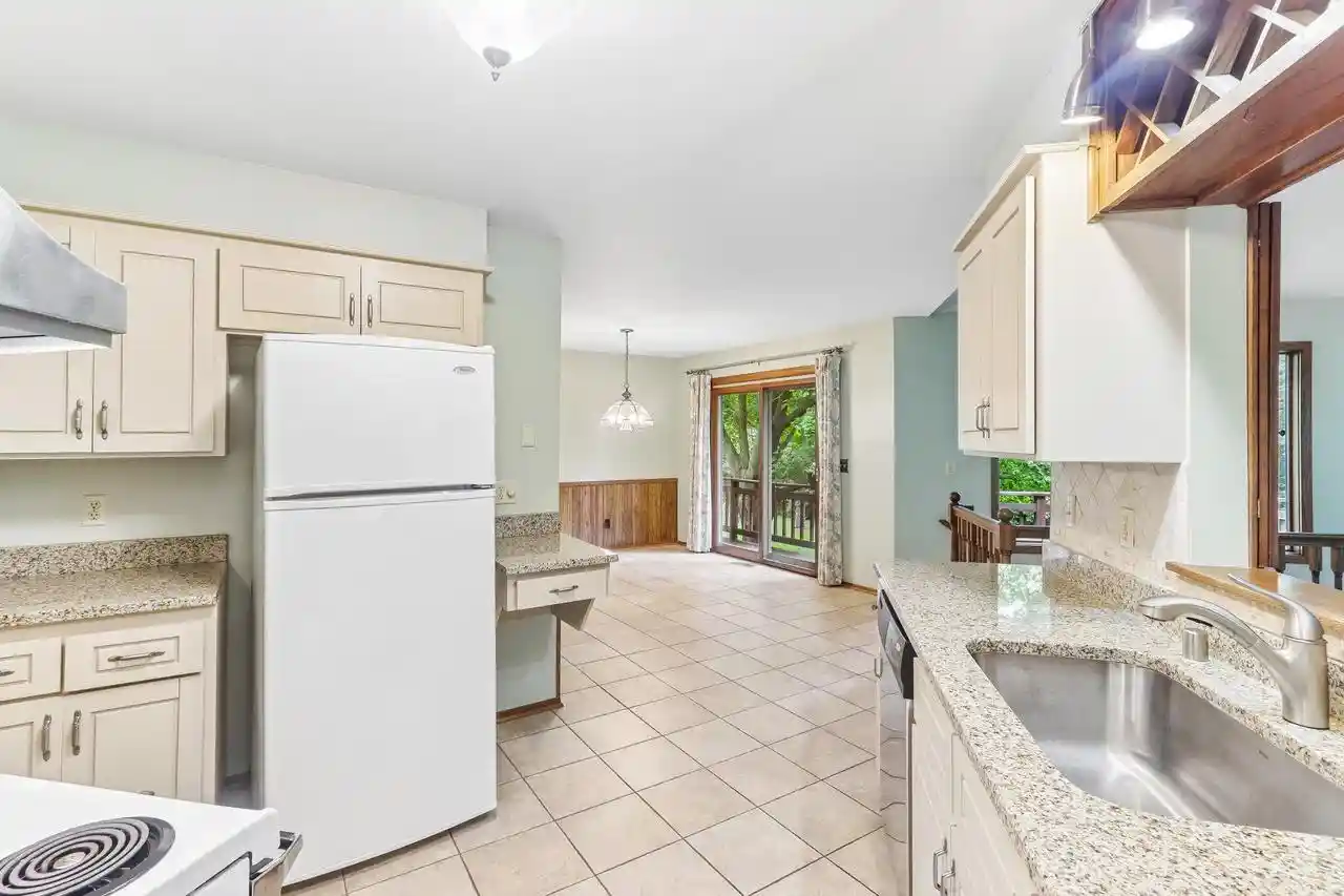2nd image of N40w32786 Wildwood Lane Lane, Nashotah, WI 53058 | MLS# 1969273