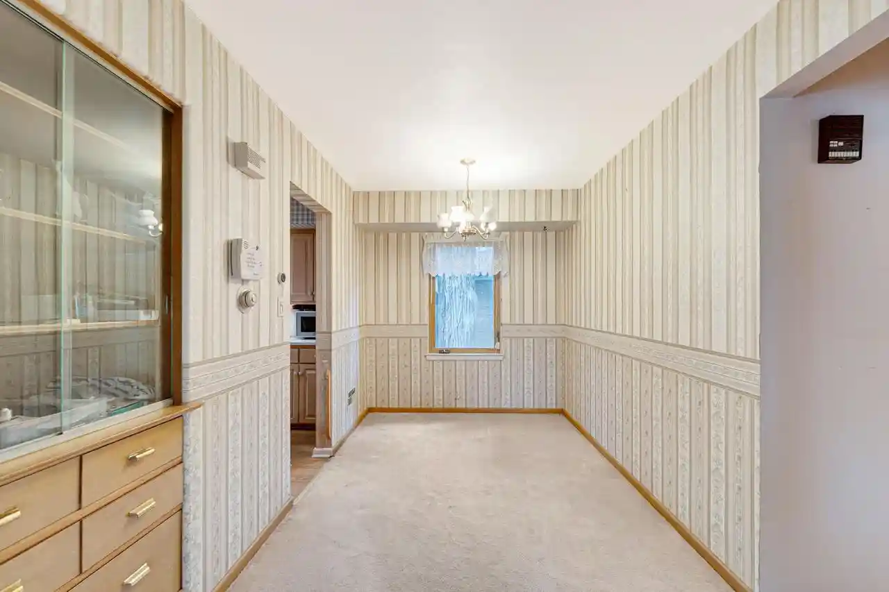 Homes for sale in Glendale, WI | 2450 W Wingate Avenue Avenue, Glendale, WI 53209 | MLS# 1969275