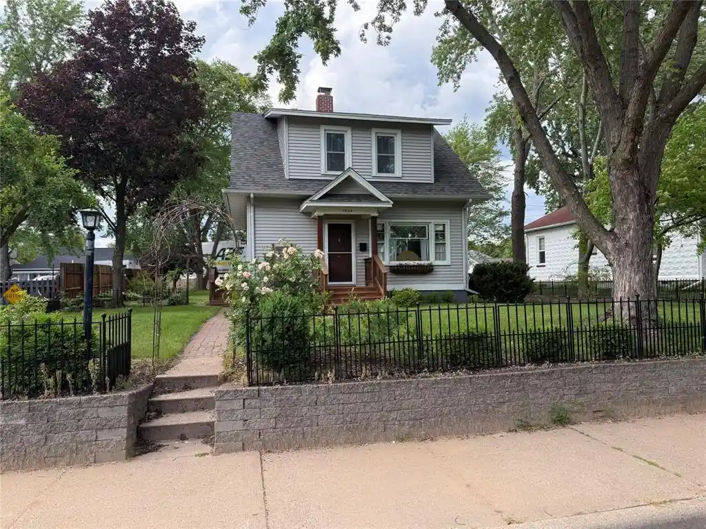 1st image of 1524 Highland Avenue Avenue, Eau Claire, WI 54701 | MLS# 1602633
