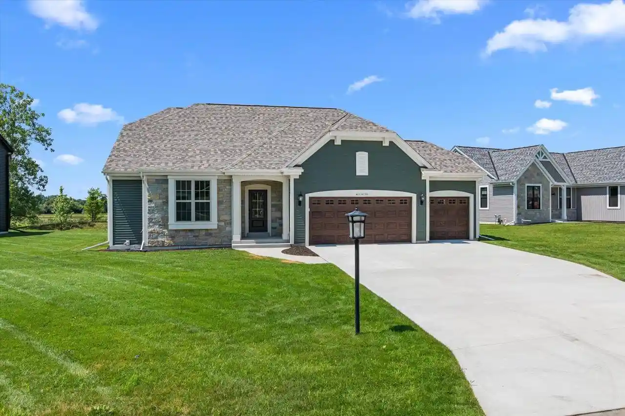 1st image of W251n2399 Valleyview Circle Circle, Pewaukee, WI 53072 | MLS# 1969285