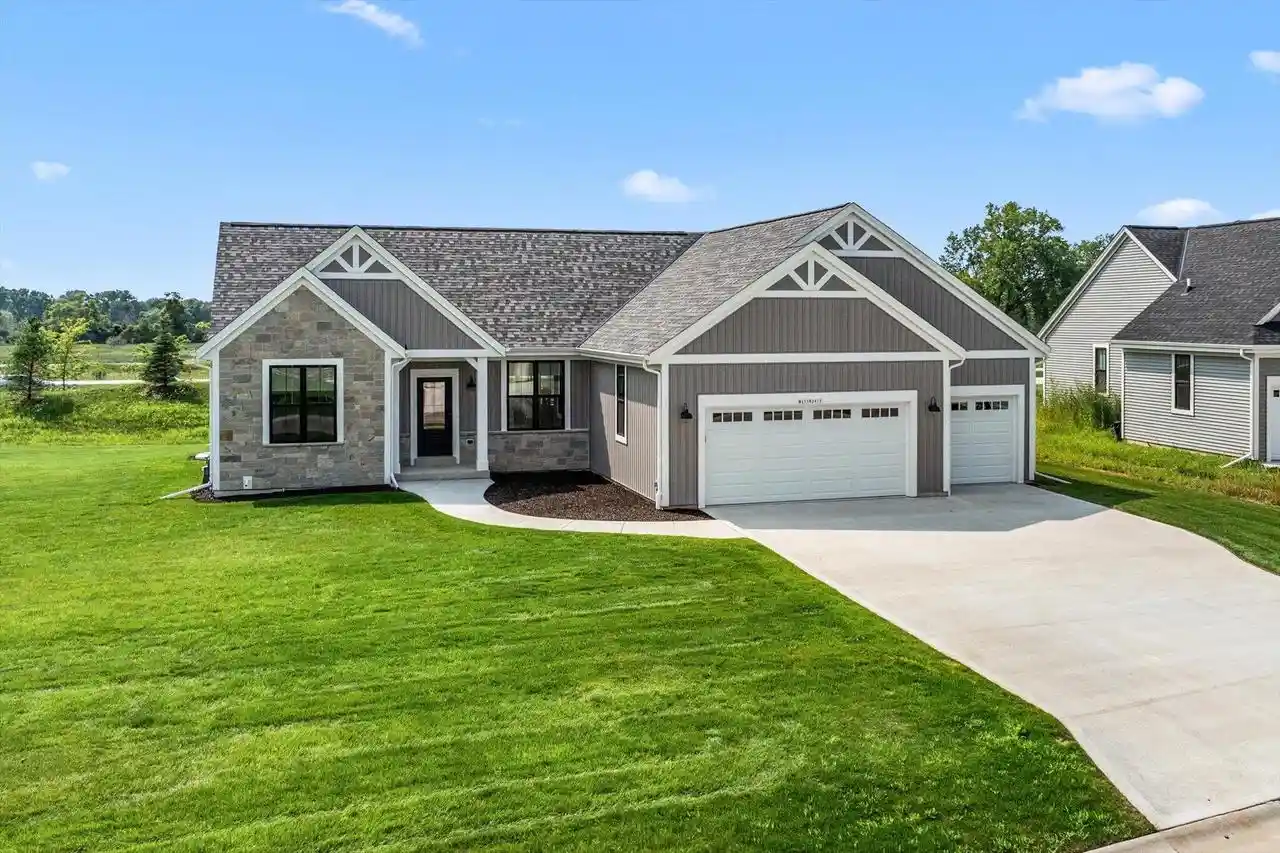 1st image of W251n2413 Valleyview Circle Circle, Pewaukee, WI 53072 | MLS# 1969293