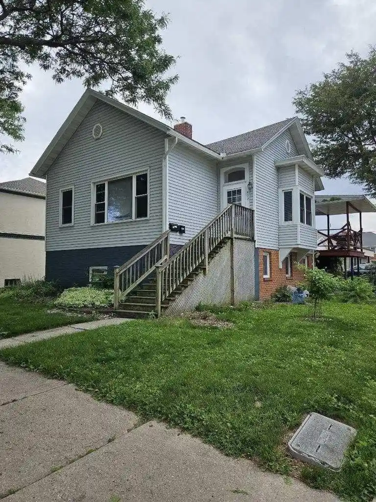 Homes for sale in Green Bay, WI | 400 S Madison Street Street, Green Bay, WI 54301 | MLS# 50328235
