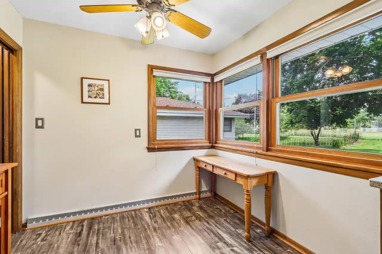 4th image of 926 Parkview Lane Lane, Mukwonago, WI 53149 | MLS# 1969294
