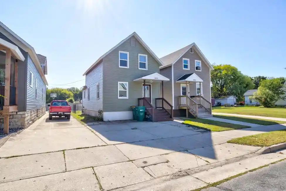 Photo 1 of Single family home for sale at 1851 Wisconsin Street Street, Marinette, WI 54143 | MLS# 50328237 | Listing updated on 2026-09-18