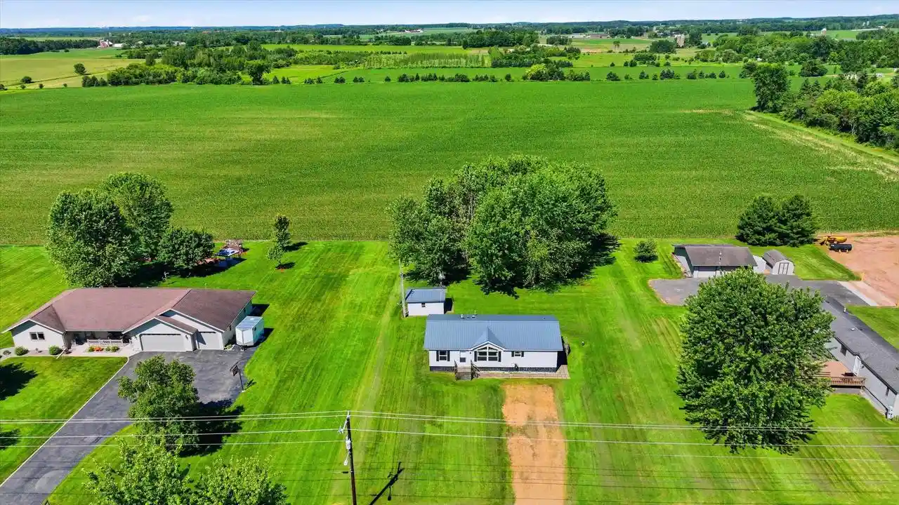 Homes for sale in Stratford, WI | 206138 County Road M, Stratford, WI 54484 | MLS# 22602954