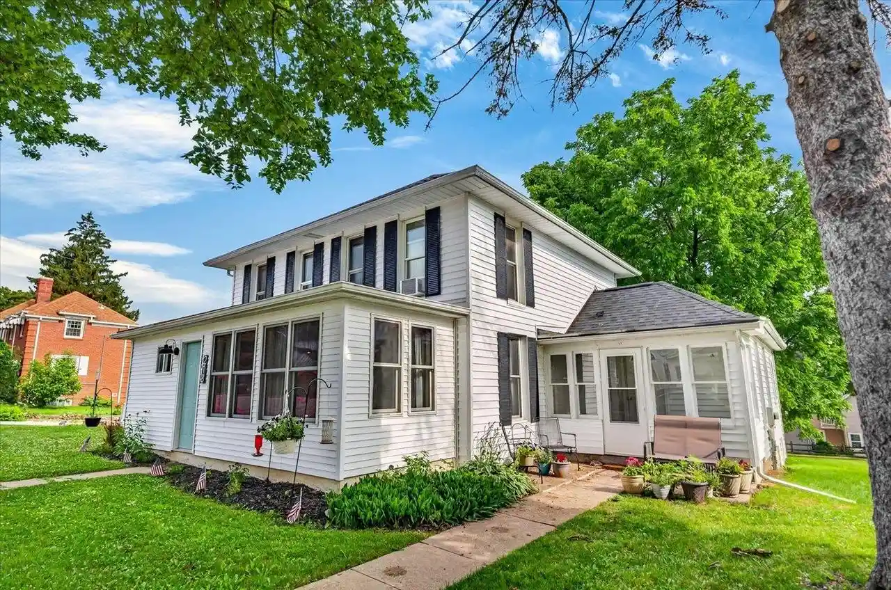 Homes for sale in New Glarus, WI | 218 6th Avenue Avenue, New Glarus, WI 53574 | MLS# 2026859
