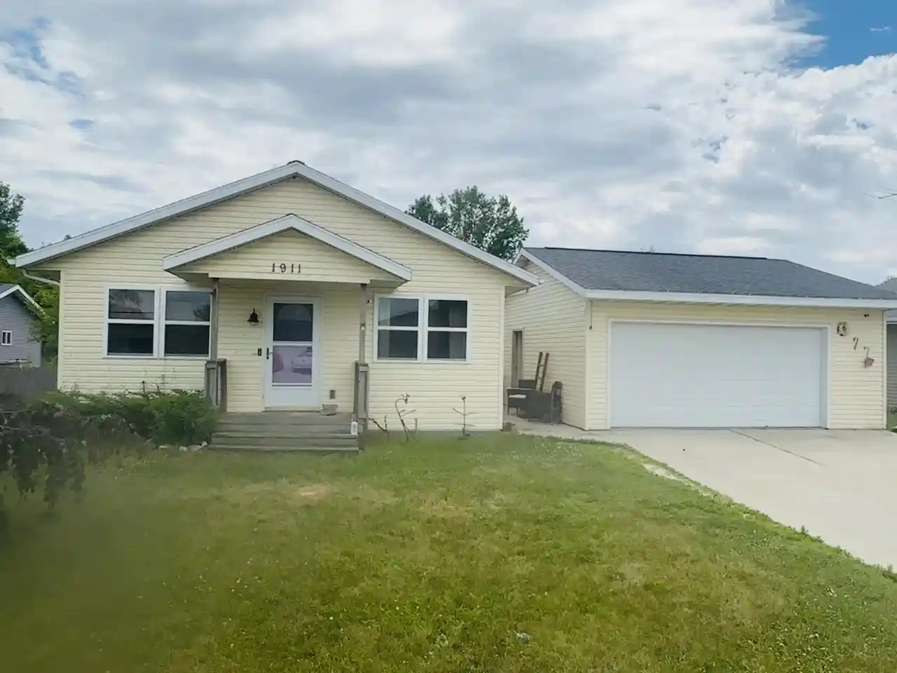 1st image of 1911 Flambeau Street Street, Manitowoc, WI 54220 | MLS# 1969328