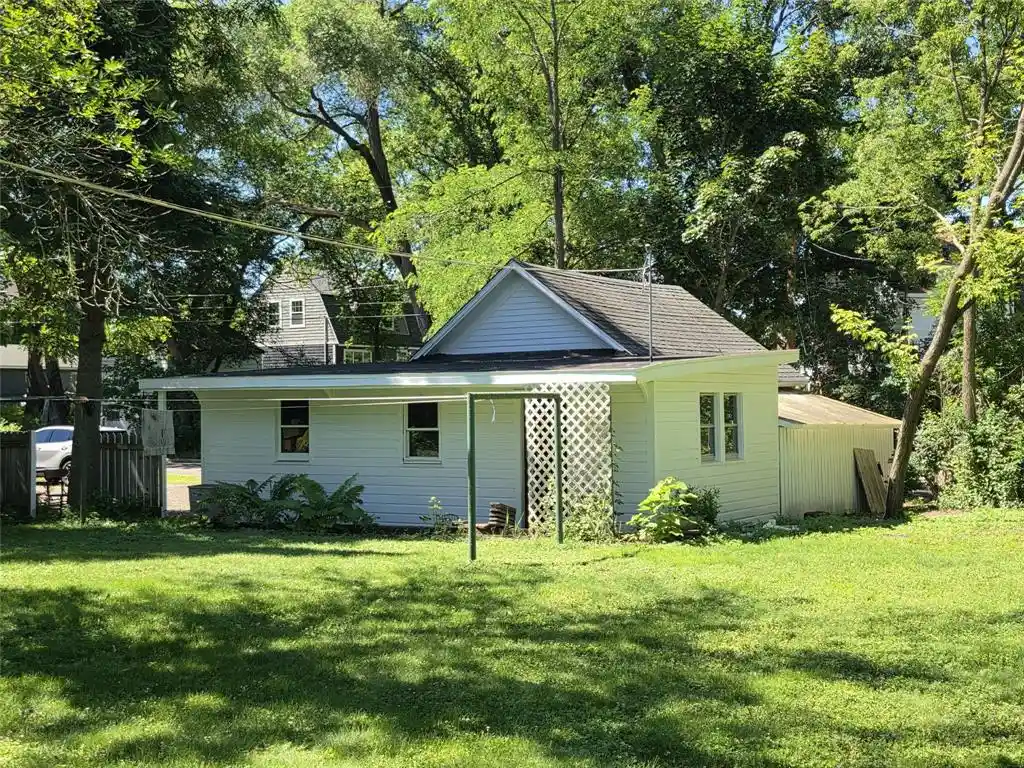 Homes for sale in Chippewa Falls, WI | 940 Bridge Street Street #1-4, Chippewa Falls, WI 54729 | MLS# 1602667