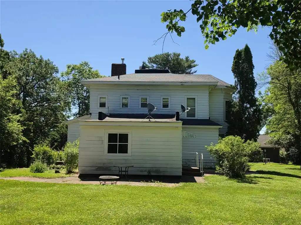 Homes for sale in Chippewa Falls, WI | 940 Bridge Street Street, Chippewa Falls, WI 54729 | Houzeo