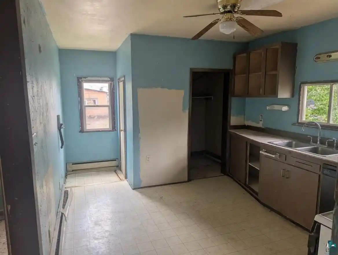 2nd image of 619 Weeks Ave Ave, Superior, WI 54880 | MLS# 6126391