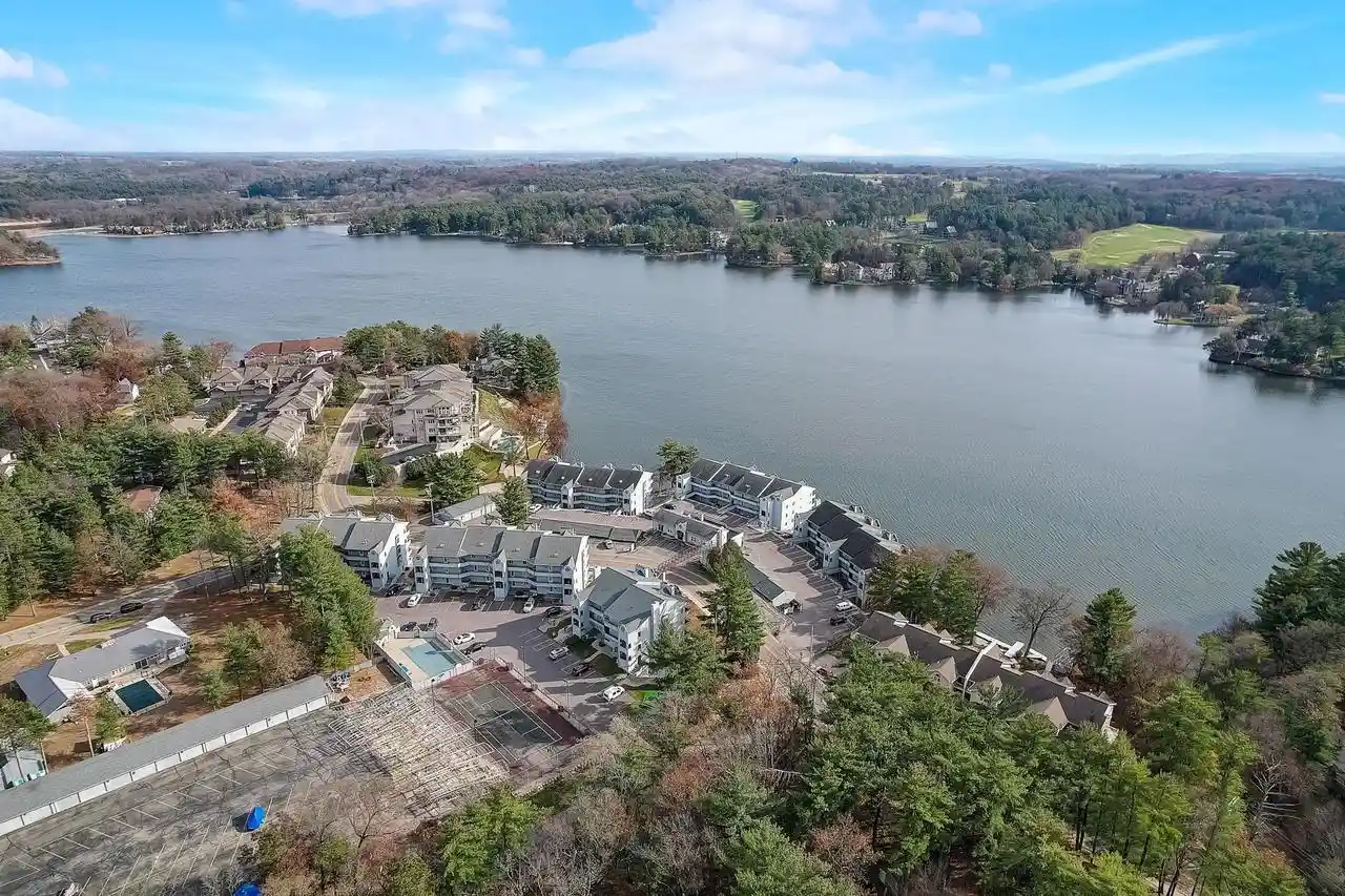 2nd image of 530 E Hiawatha Dr Dr #102, Wisconsin Dells, WI 53965 | MLS# 2026882