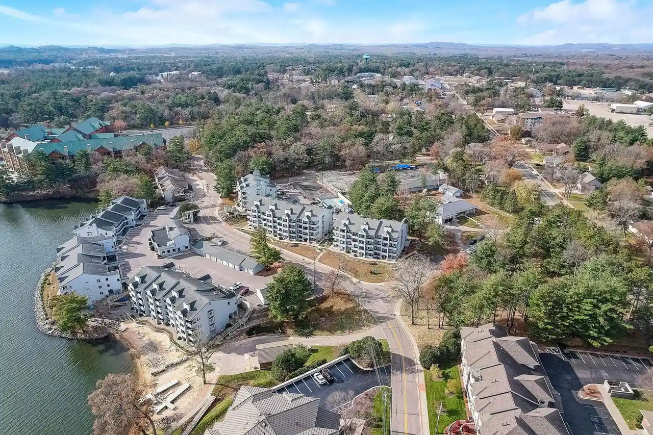 4th image of 530 E Hiawatha Dr Dr #102, Wisconsin Dells, WI 53965 | MLS# 2026882