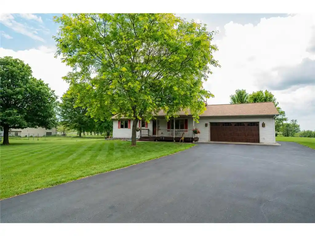 1st image of 2192 90th Avenue Avenue, Osceola, WI 54020 | MLS# 7099896