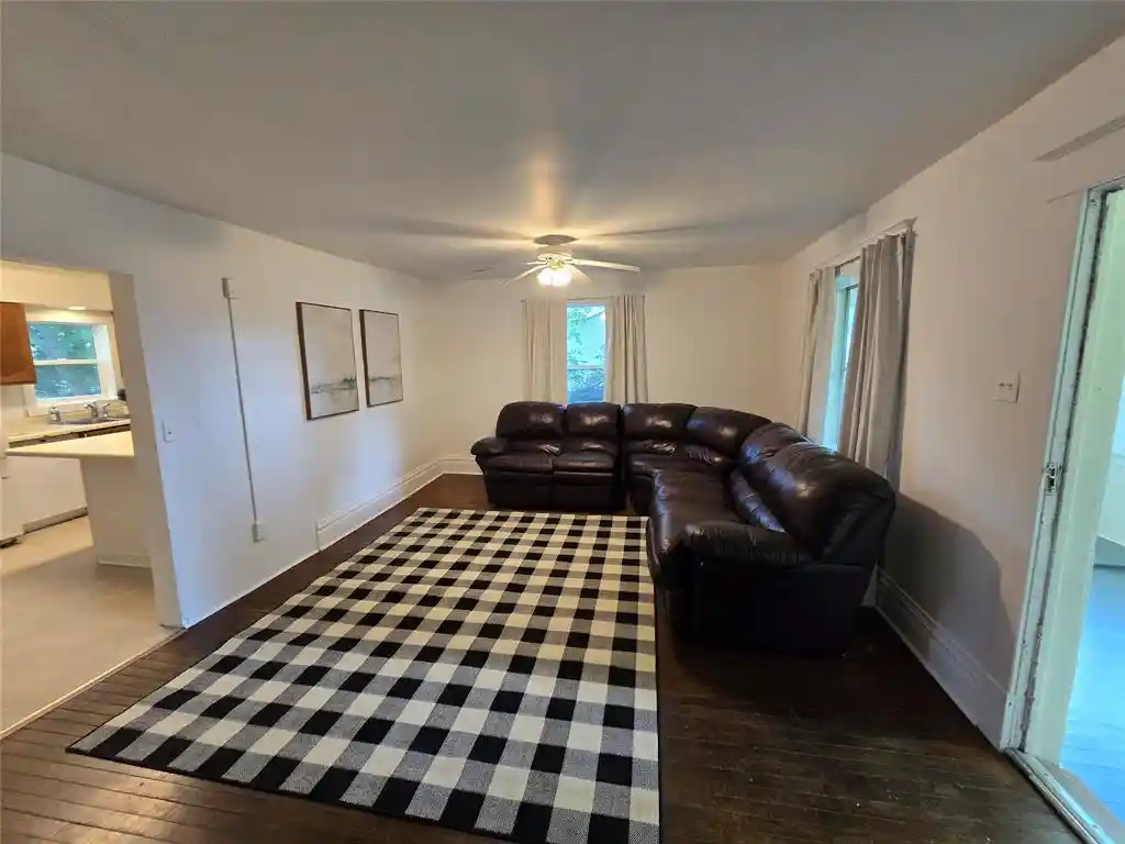 Photo 3 of Single family home for sale at 914 6th Avenue Avenue, Menomonie, WI 54751 | MLS# 1602376 | Listing updated on 2026-09-09