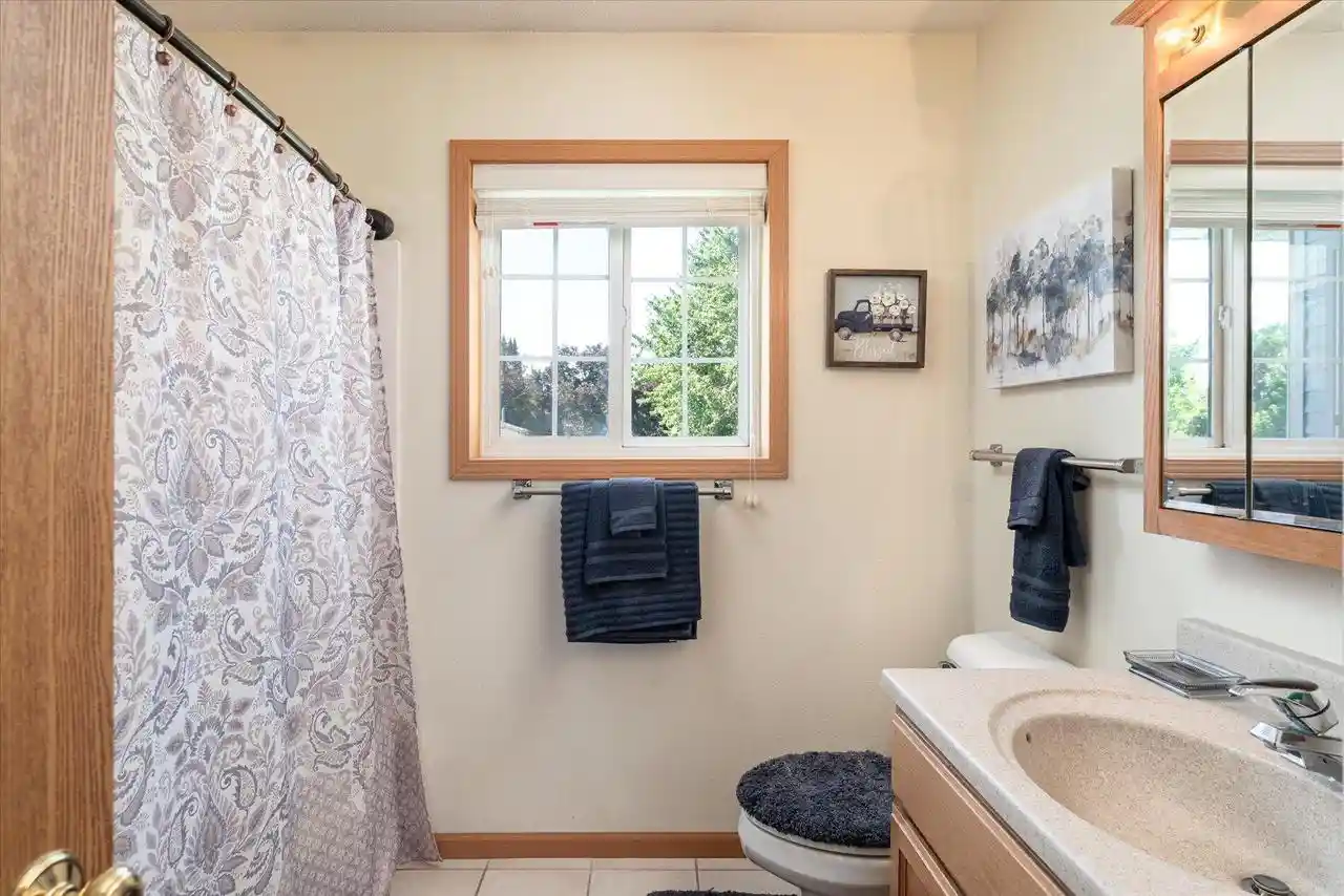 5th image of 808 Cedar Dr Dr, La Crescent, MN 55947 | MLS# 1969368