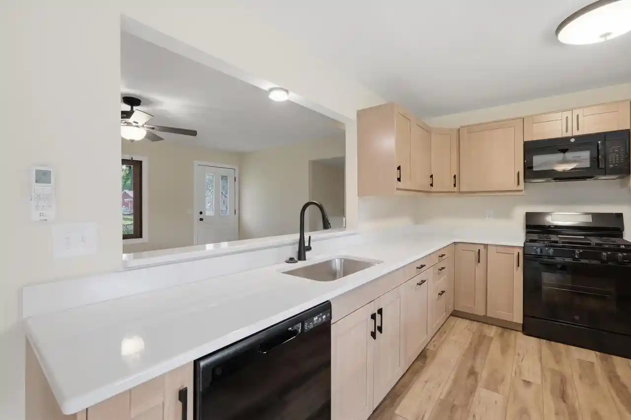 3rd image of W10942 Bayview Dr Dr, Lodi, WI 53555 | MLS# 2026890