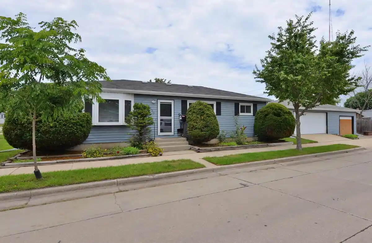 Homes for sale in Racine, WI | 4320 Byrd Avenue Avenue, Racine, WI 53405 | MLS# 1969374