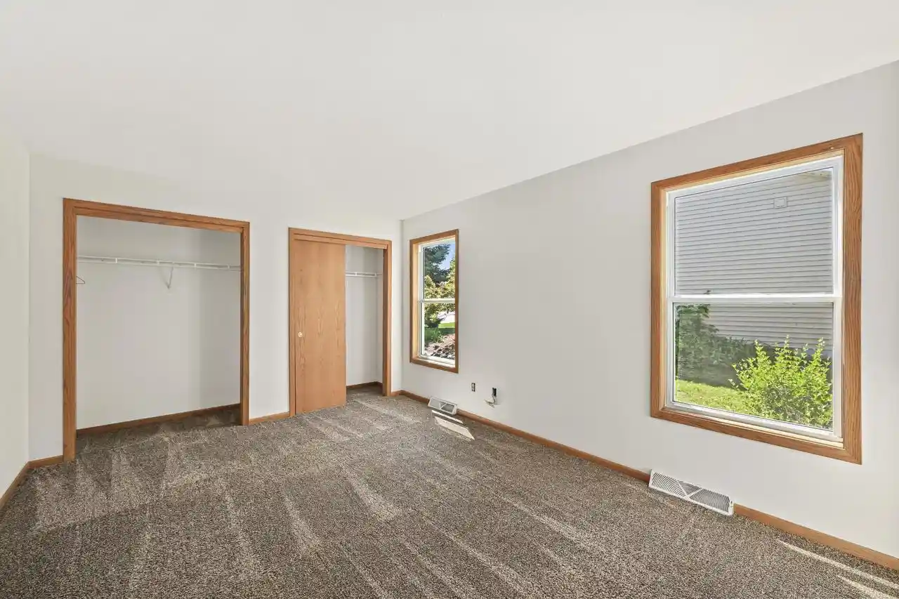 Homes for sale in Port Washington, WI | 585 Ashley Avenue Avenue, Port Washington, WI 53074 | MLS# 1969379
