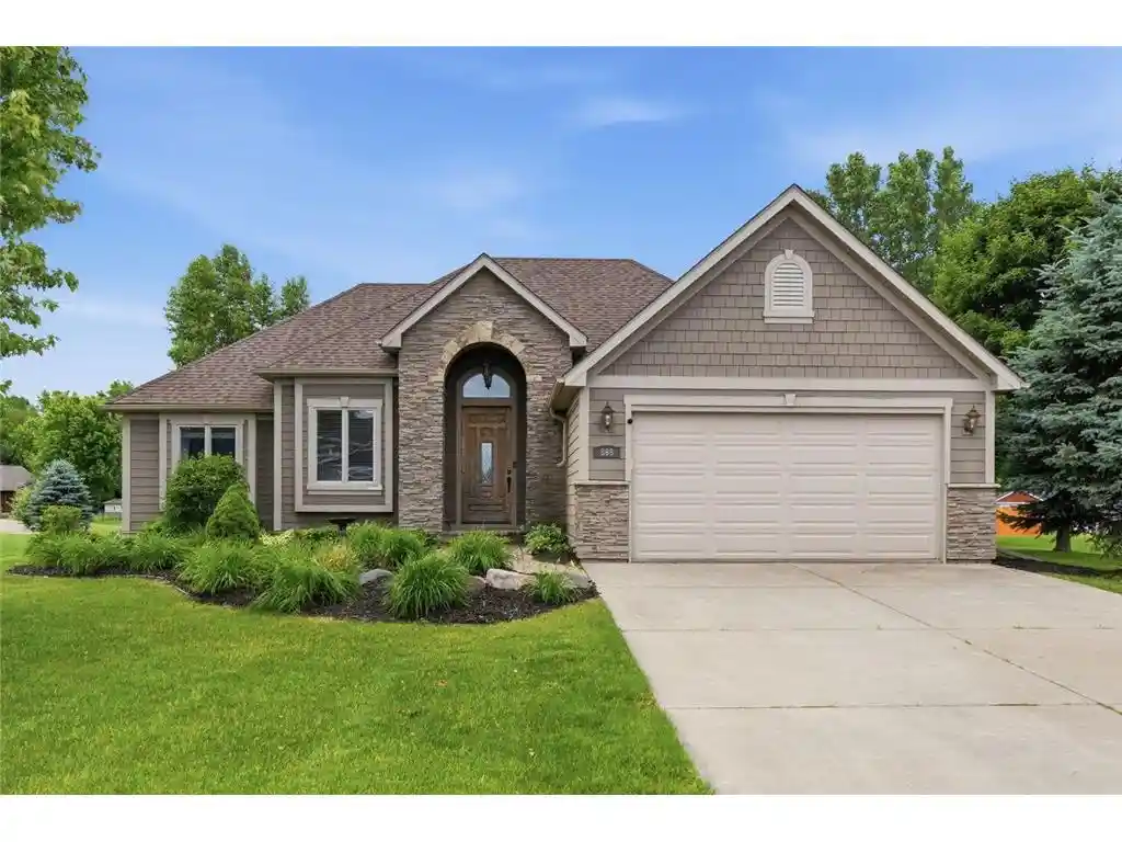 1st image of 868 Brady Lane Lane, New Richmond, WI 54017 | MLS# 7099586