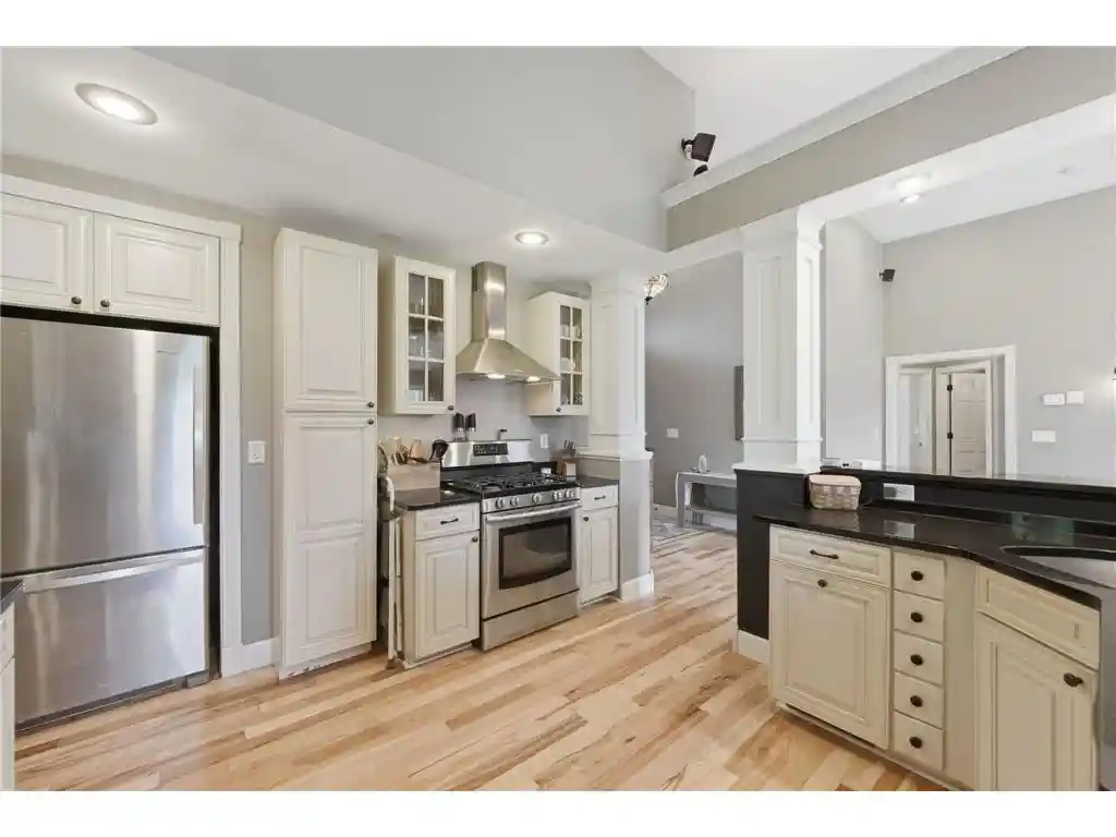 5th image of 868 Brady Lane Lane, New Richmond, WI 54017 | MLS# 7099586