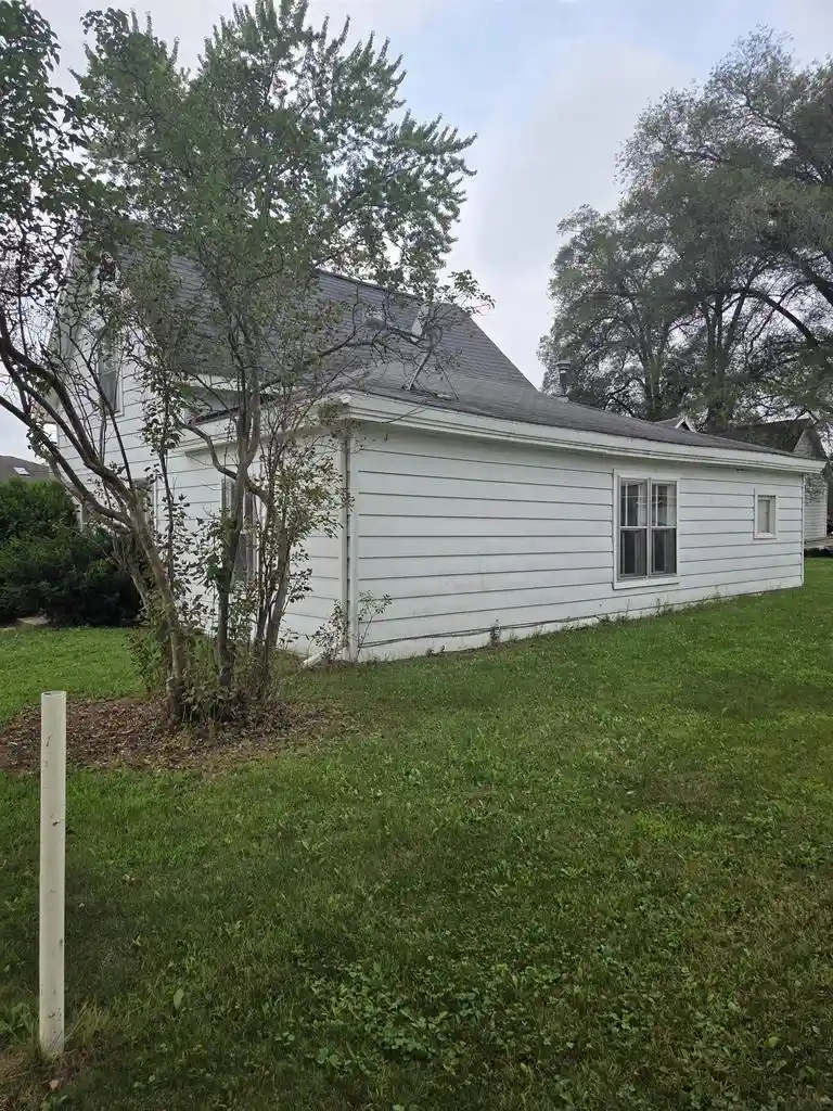 5th image of 124 E Vallette Street Street, Oxford, WI 53952 | MLS# 2026898