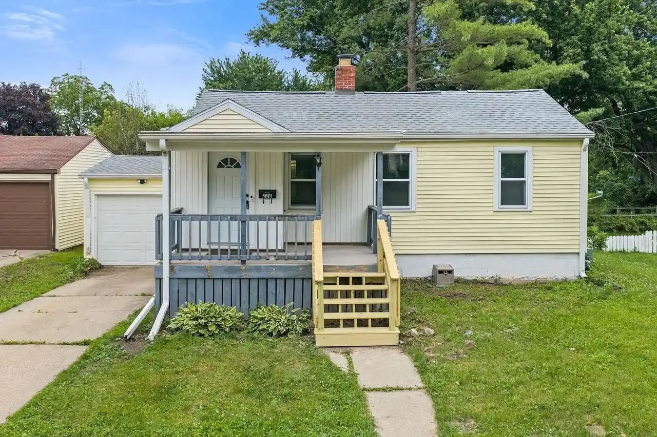 Homes for sale in Reedsburg, WI | 226 N Oak Street Street, Reedsburg, WI 53959 | MLS# 2026900