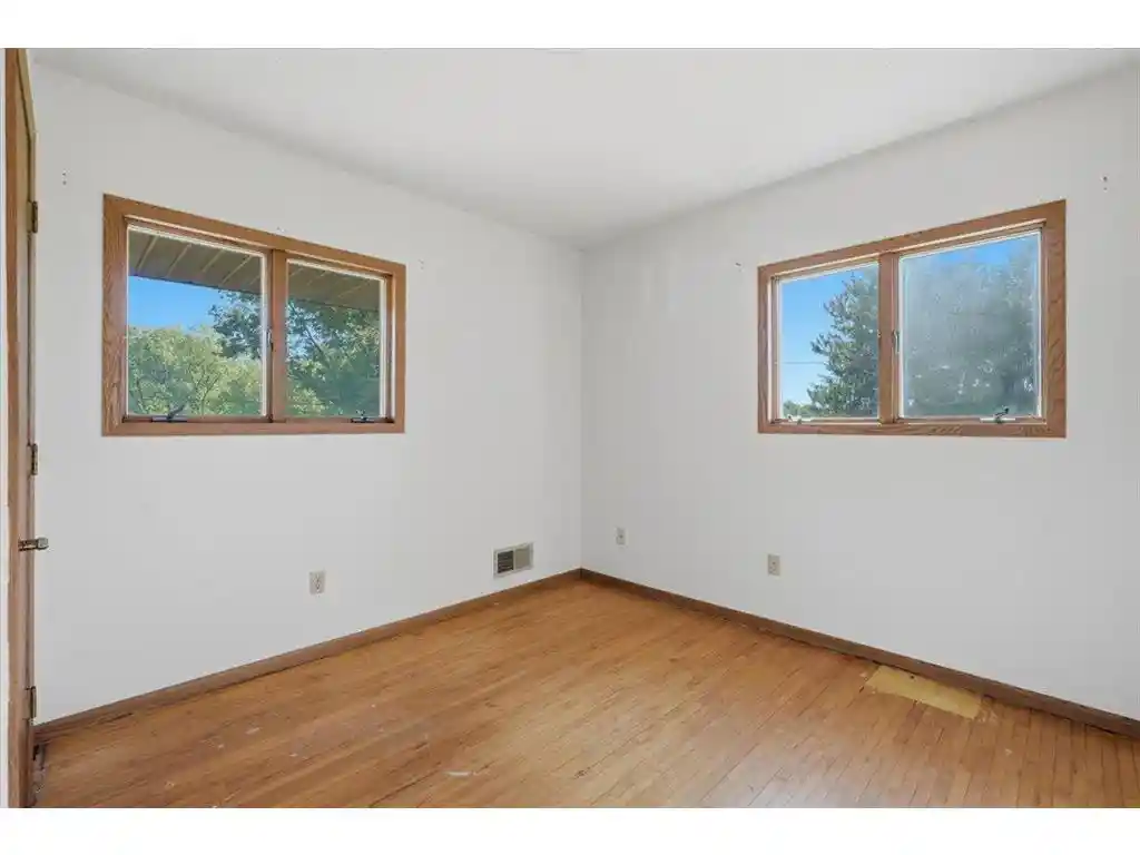 4th image of 796 Magnor Lake Dr Dr, Clayton, WI 54004 | MLS# 7100420