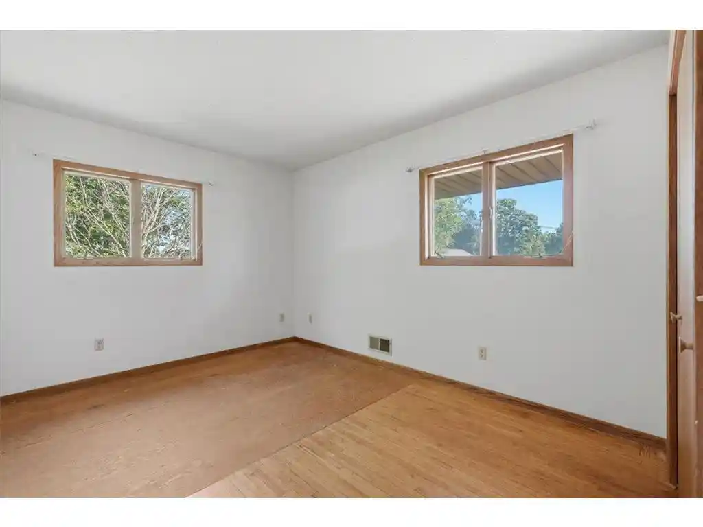 5th image of 796 Magnor Lake Dr Dr, Clayton, WI 54004 | MLS# 7100420