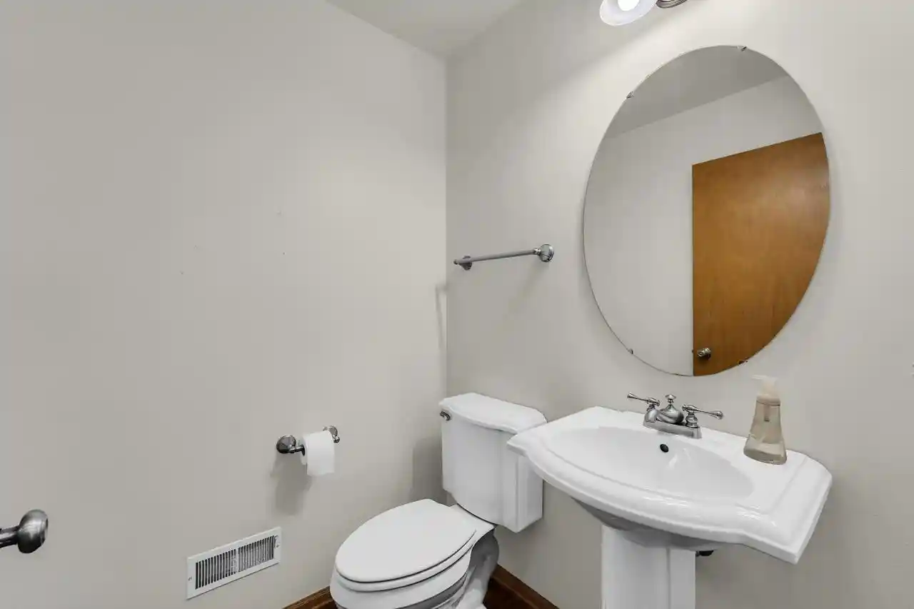 5th image of 1047 27Th Court Court, Kenosha, WI 53140 | MLS# 1969406