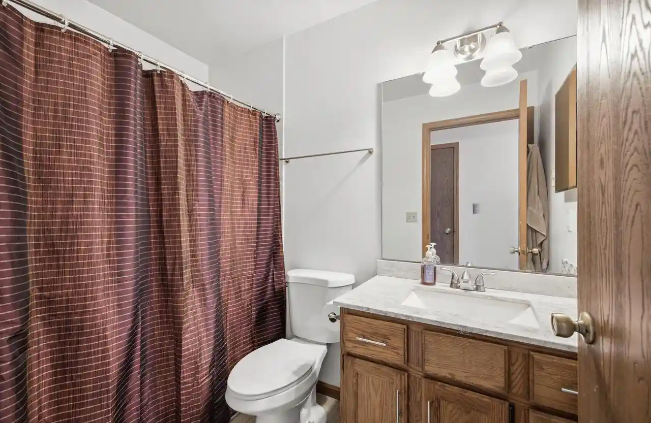 Homes for sale in Cedarburg, WI | N91W7053 Evergreen Court Court, Cedarburg, WI 53012 | MLS# 1969412