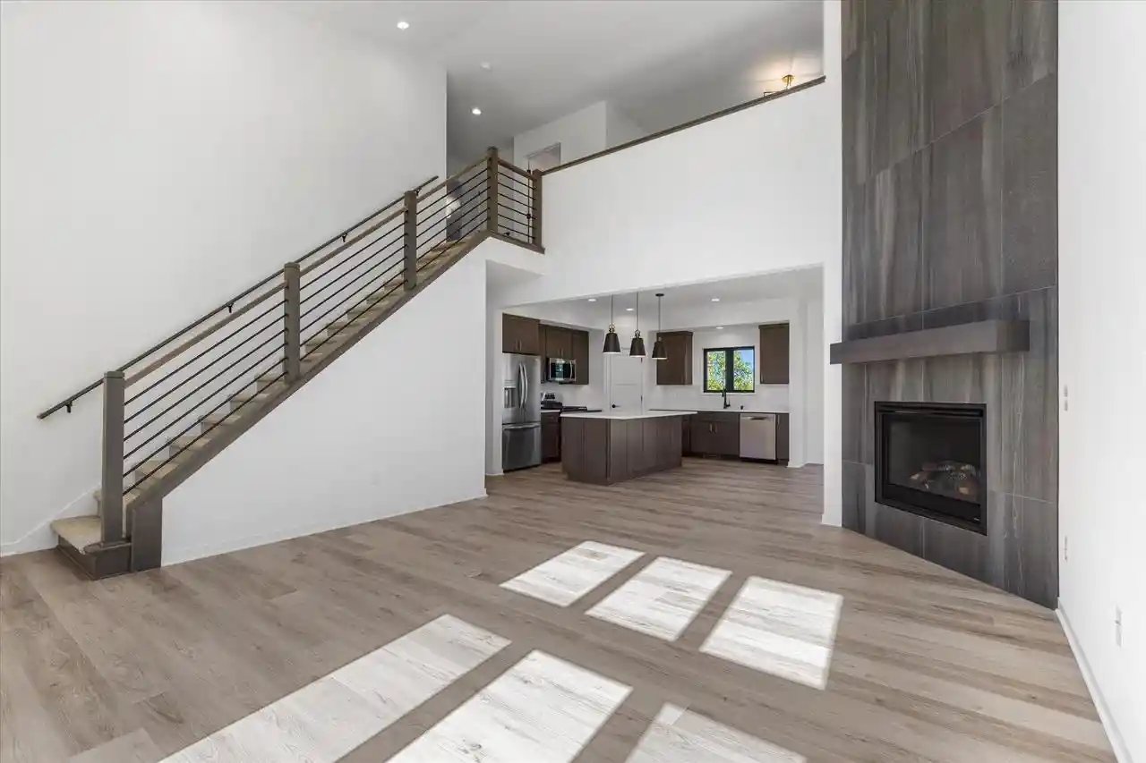4th image of W251N2385 Valleyview Circle Circle, Pewaukee, WI 53072 | MLS# 1969424