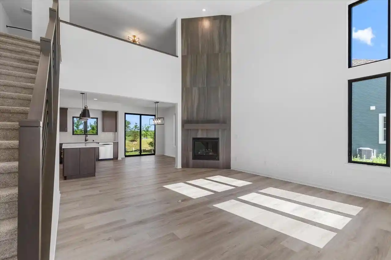 5th image of W251N2385 Valleyview Circle Circle, Pewaukee, WI 53072 | MLS# 1969424