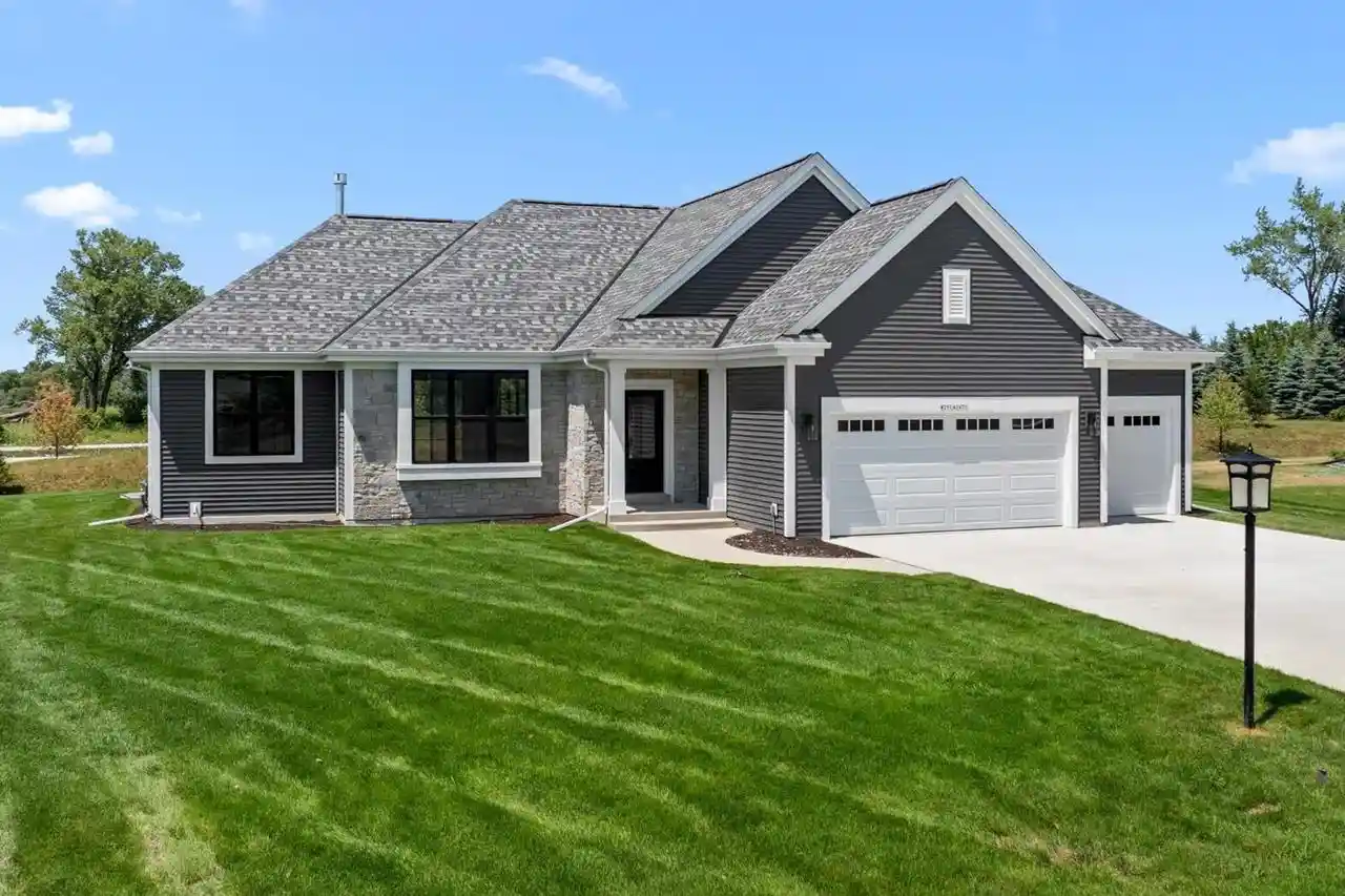 1st image of W251n2437 Valleyview Circle Circle, Pewaukee, WI 53072 | MLS# 1969425