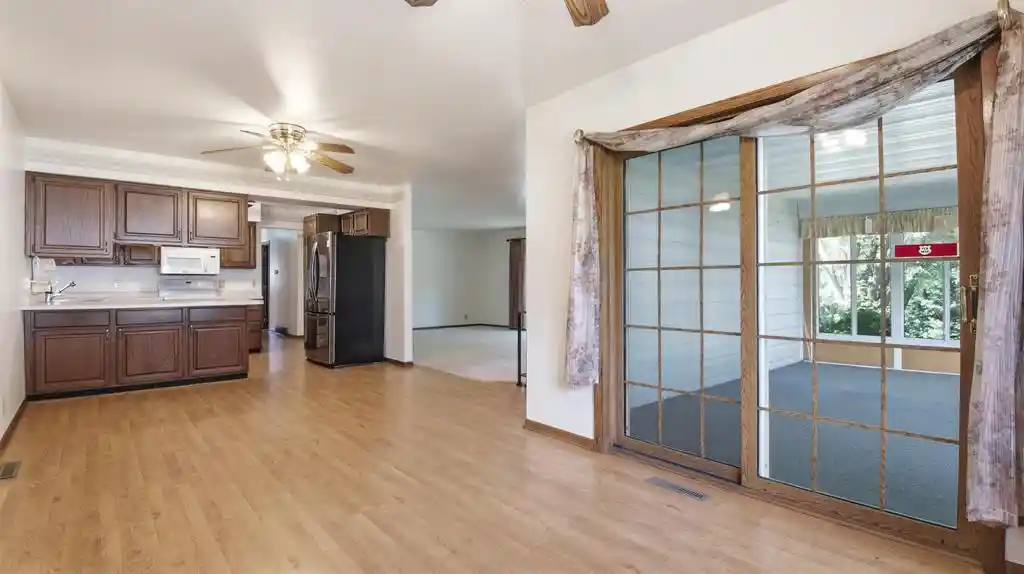 38th image of 1544 Howard Avenue Avenue, Eau Claire, WI 54703 | MLS# 1602388