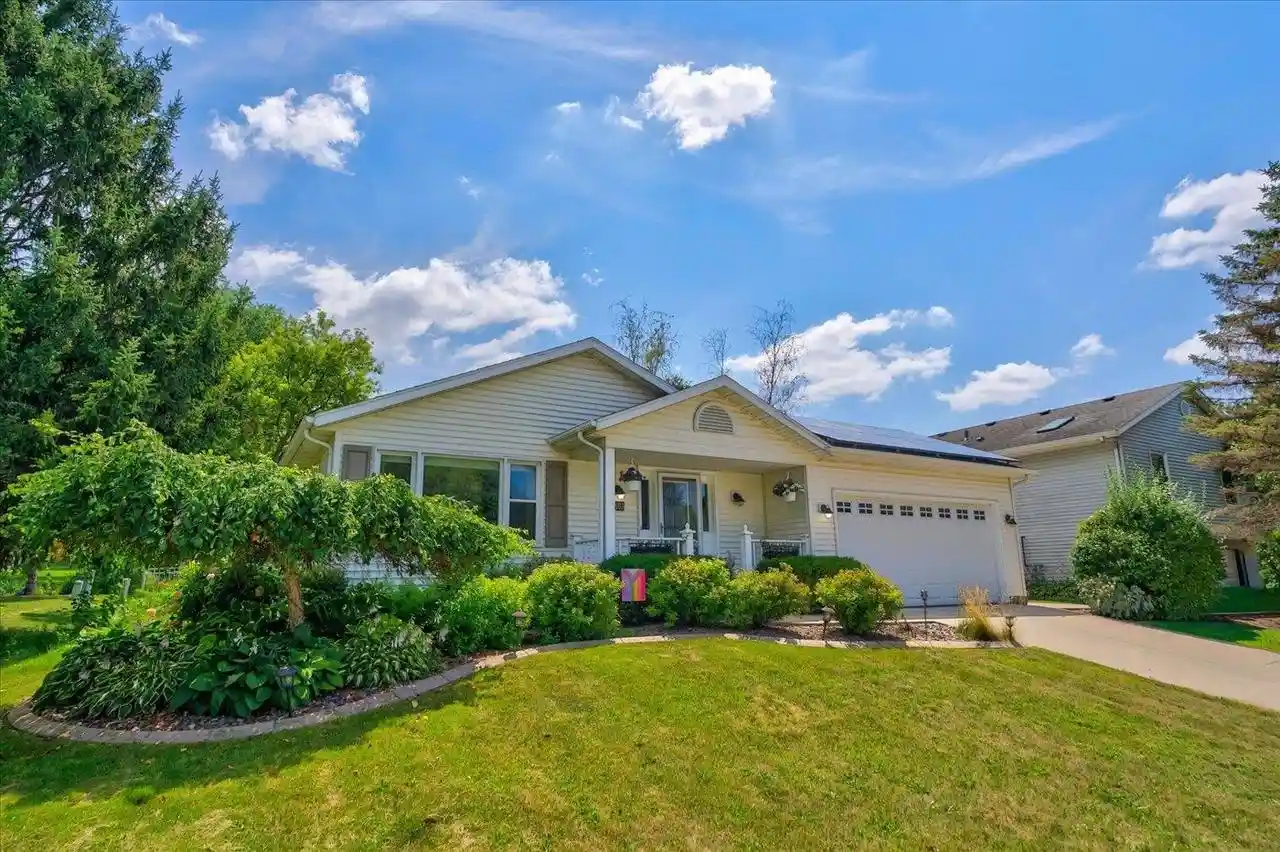 1st image of 2801 Tucson Trail Trail, Madison, WI 53719 | MLS# 2026923