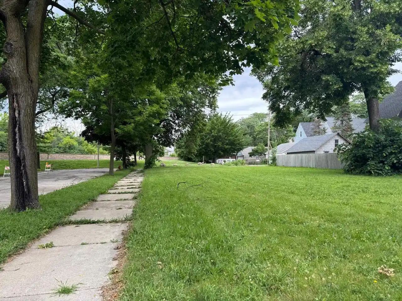 Photo 3 of Sale Pending at 4026 W Clybourn Street Street, Milwaukee, WI 53208 | MLS# 1969449 | Listing updated on 2026-08-28