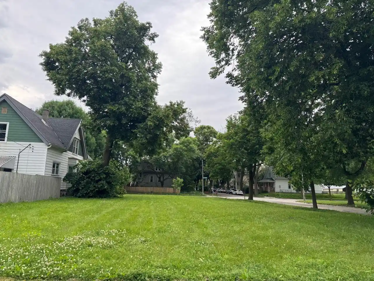 Photo 4 of Sale Pending at 4026 W Clybourn Street Street, Milwaukee, WI 53208 | MLS# 1969449 | Listing updated on 2026-08-28