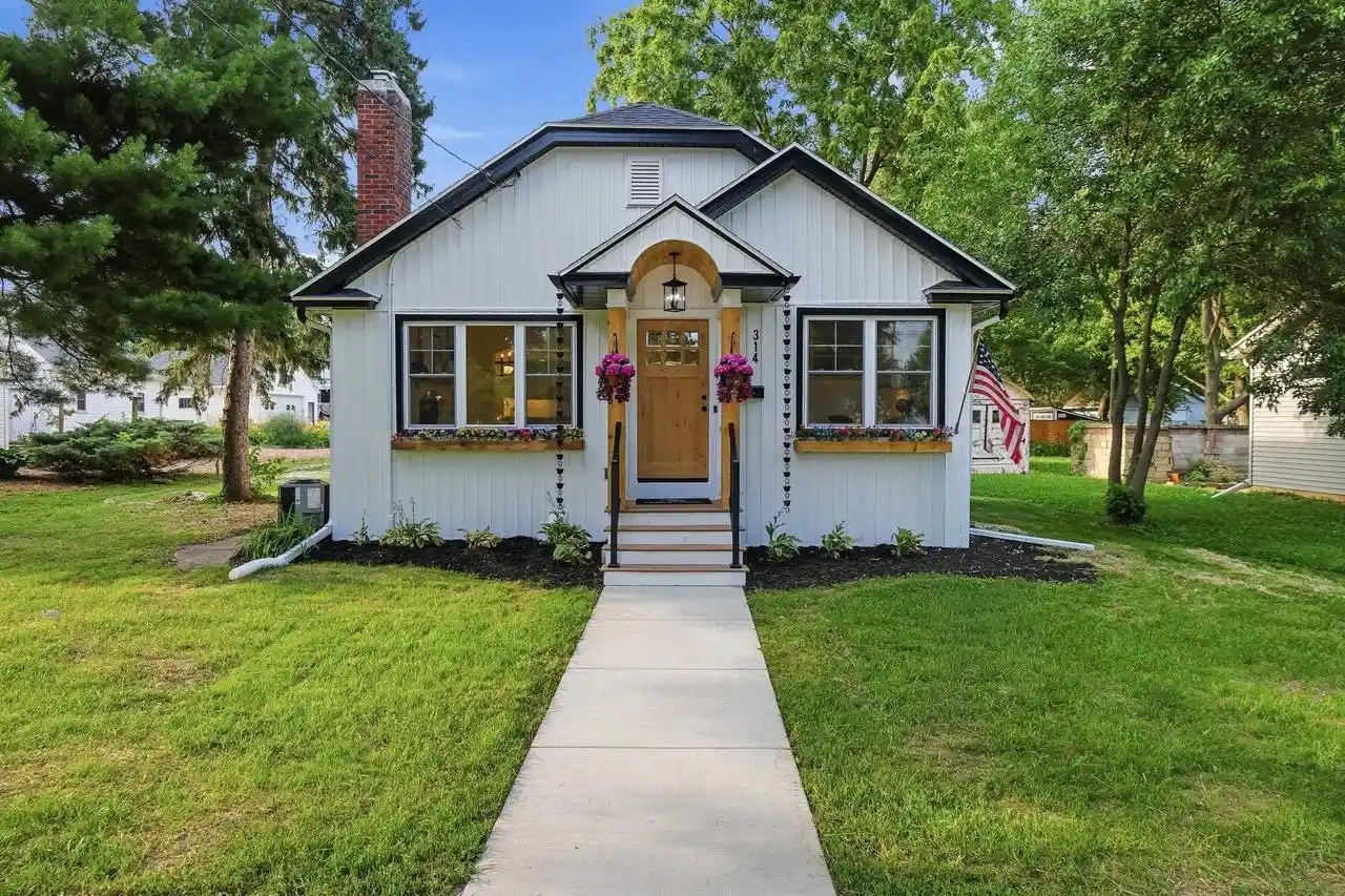 1st image of 314 Van Deusen Street Street, Madison, WI 53715 | MLS# 2026927