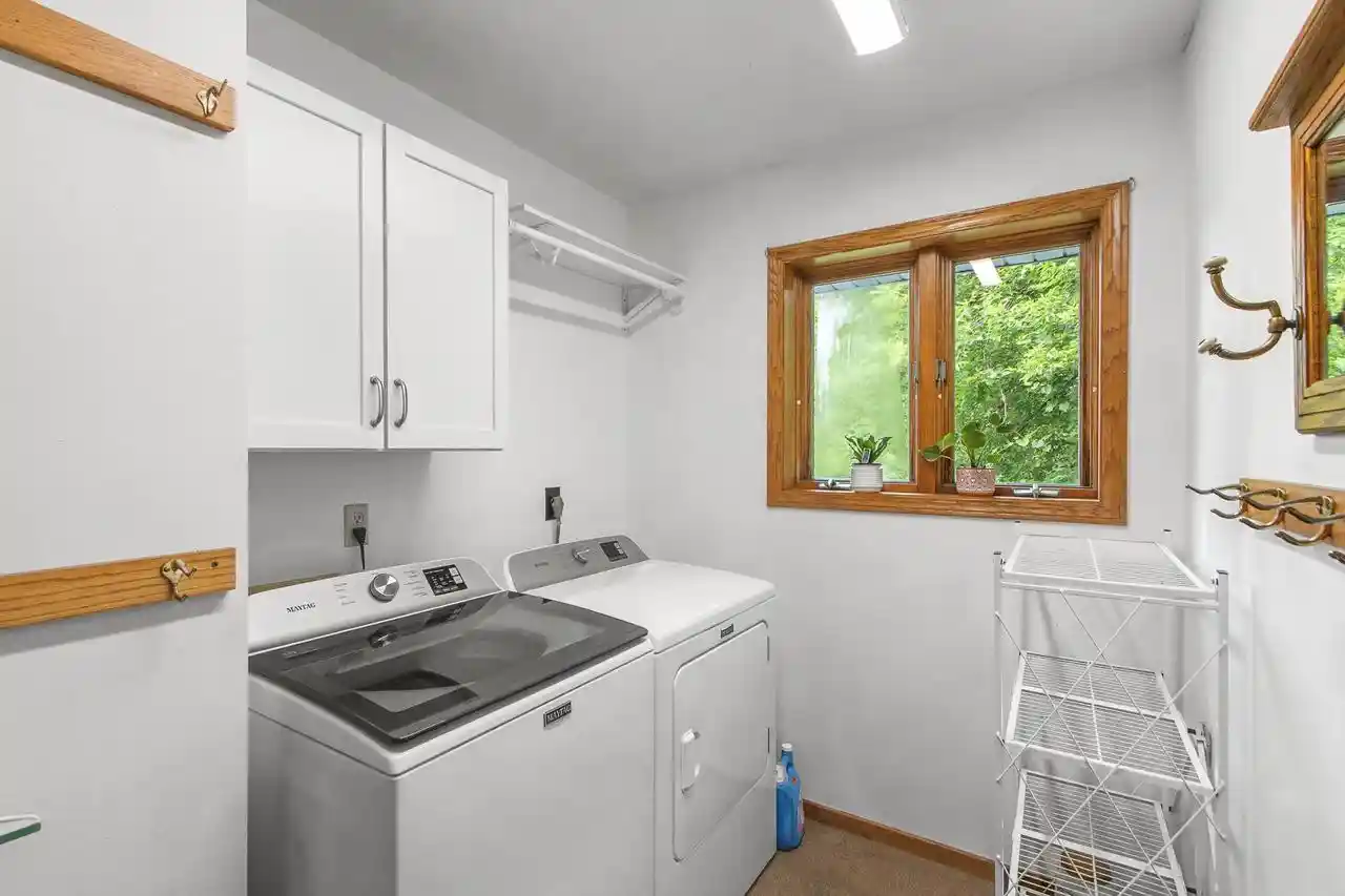 Photo 3 of Single family home for sale at 860 Iroquois Circle Circle, Baraboo, WI 53913 | MLS# 2026928 | Listing updated on 2026-09-02