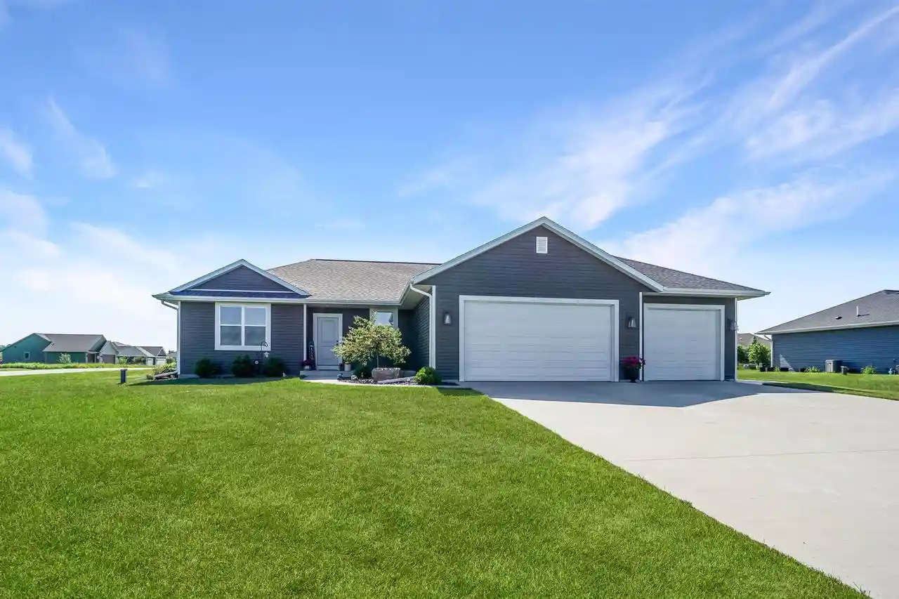 1st image of 6730 Park Pl Dr Dr, Sheboygan, WI 53081 | MLS# 50328247