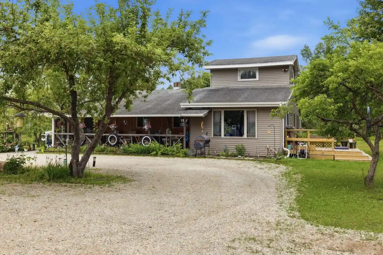 Homes for sale in New London, WI | N4381 Ostrander Road Road, New London, WI 54961 | MLS# 50328254