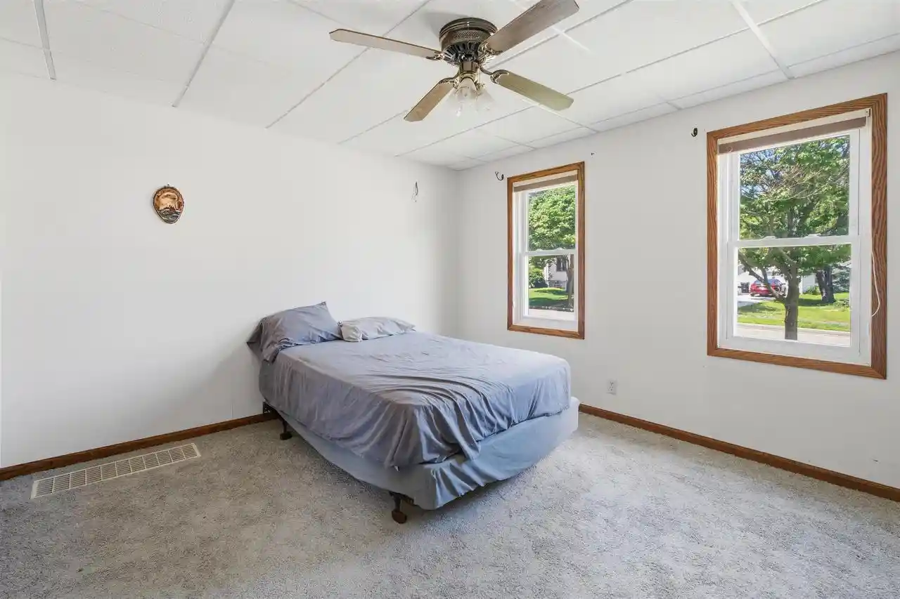 Homes for sale in Appleton, WI | 915 W Hawes Avenue Avenue, Appleton, WI 54914 | MLS# 50328257