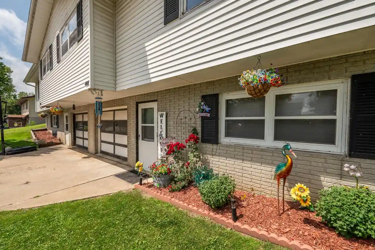 Homes for sale in Horicon, WI | 418 Hamilton Place Place, Horicon, WI 53032 | Houzeo