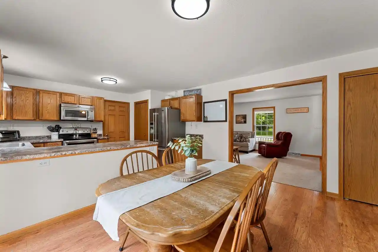3rd image of 1218 Rosa Avenue Avenue, Crivitz, WI 54114 | MLS# 50328263